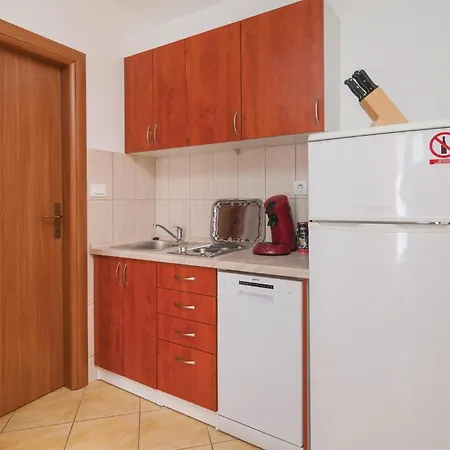 Stunning In With Kitchen Apartment